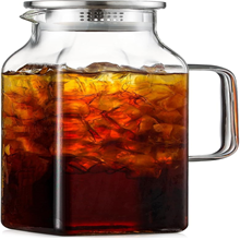 68 oz Glass Pitcher with Lid and Spout, 2 Liter Water Pitcher with Handle
